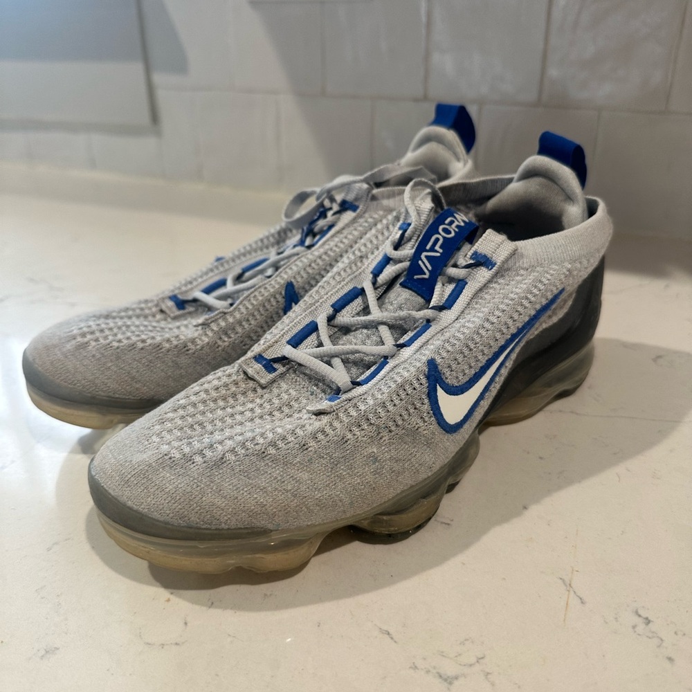 Nike VaporMax Flyknit Gray and Blue Sneakers